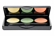 Dado Sens Hypersensitive Concealer Palette geopend met drie tinten geel, groen en beige