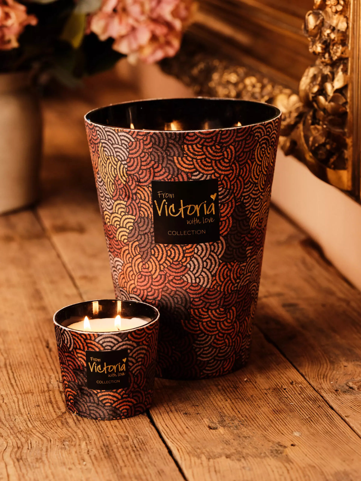 Velvet Funghi Geurkaars – Victoria With Love 19cm groot