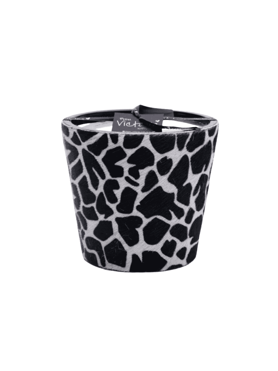 Hairy Giraffe Zwart Geurkaars – Victoria With Love 19cm groot