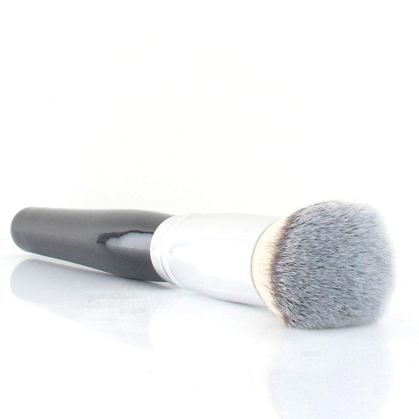 Perfecte dekking kabuki kwast