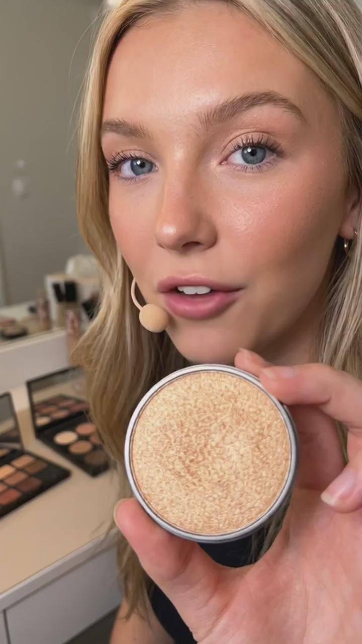 Load video: Compact Eyeshadow Arena (glow)