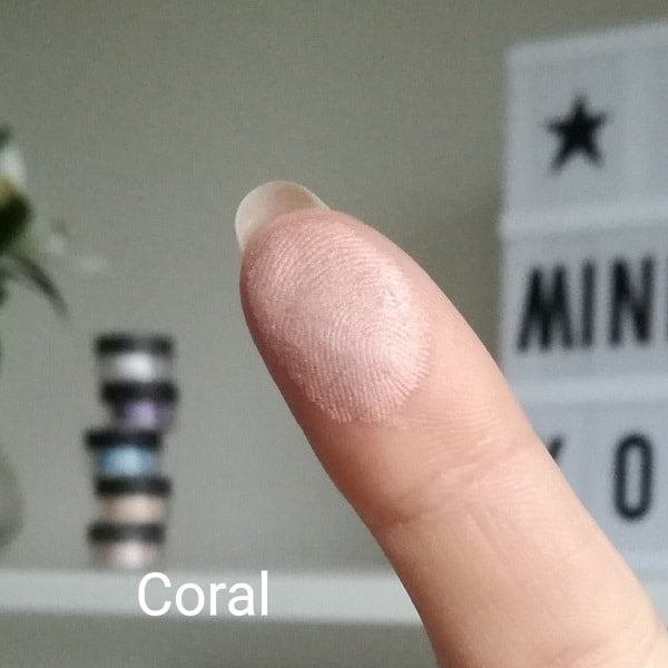Minerale oogschaduw Coral