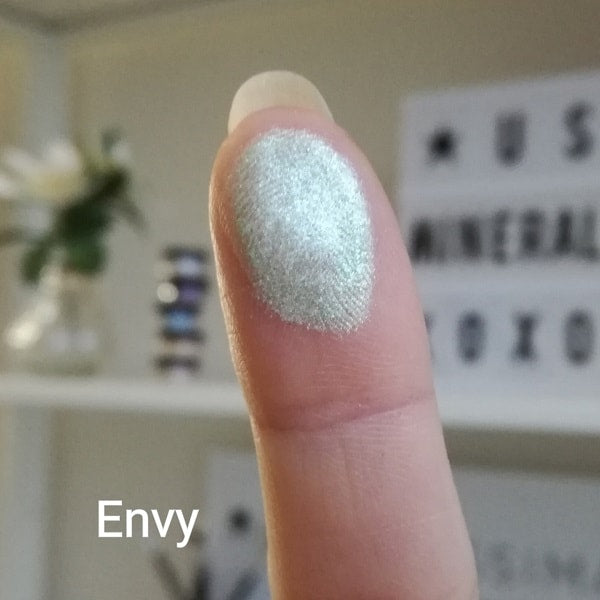 Minerale oogschaduw Envy